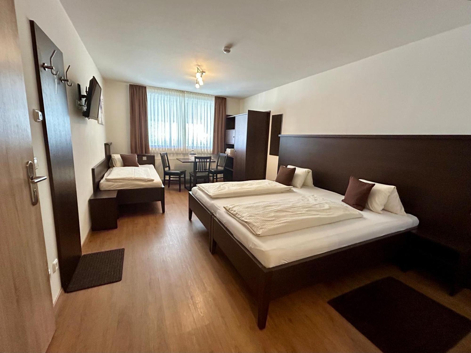 Gaestehaus Am Lindenhain 에르딩 외부 사진