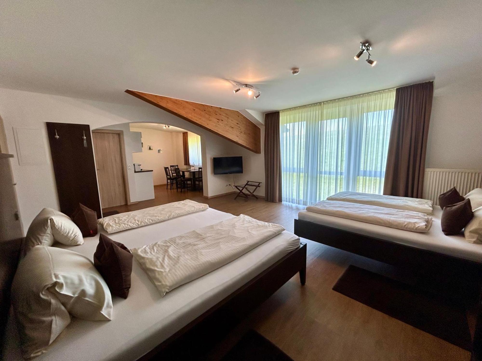 Gaestehaus Am Lindenhain 에르딩 외부 사진