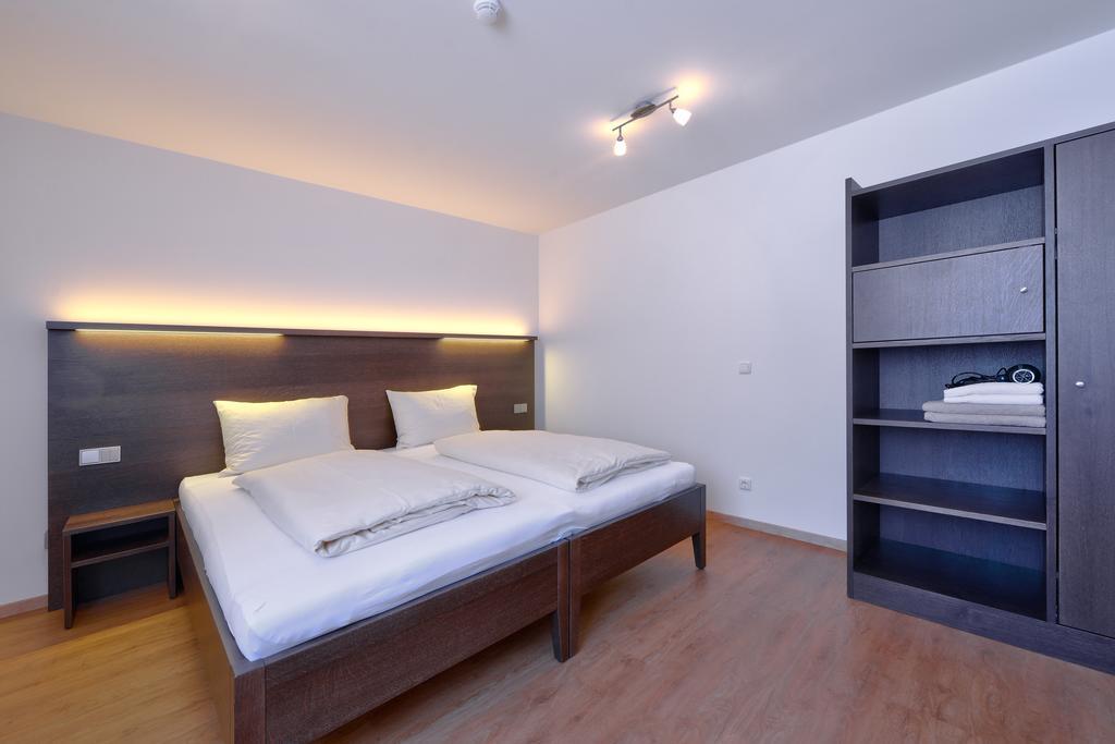 Gaestehaus Am Lindenhain 에르딩 외부 사진